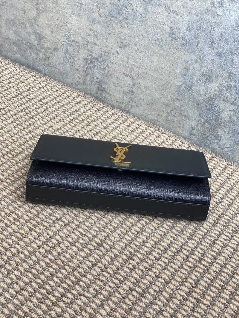 Y51 clutch bags